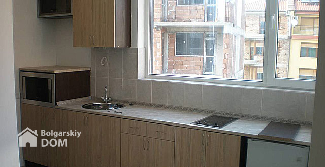 Недорогая 2-комнатная квартира в жилом доме в Несебре